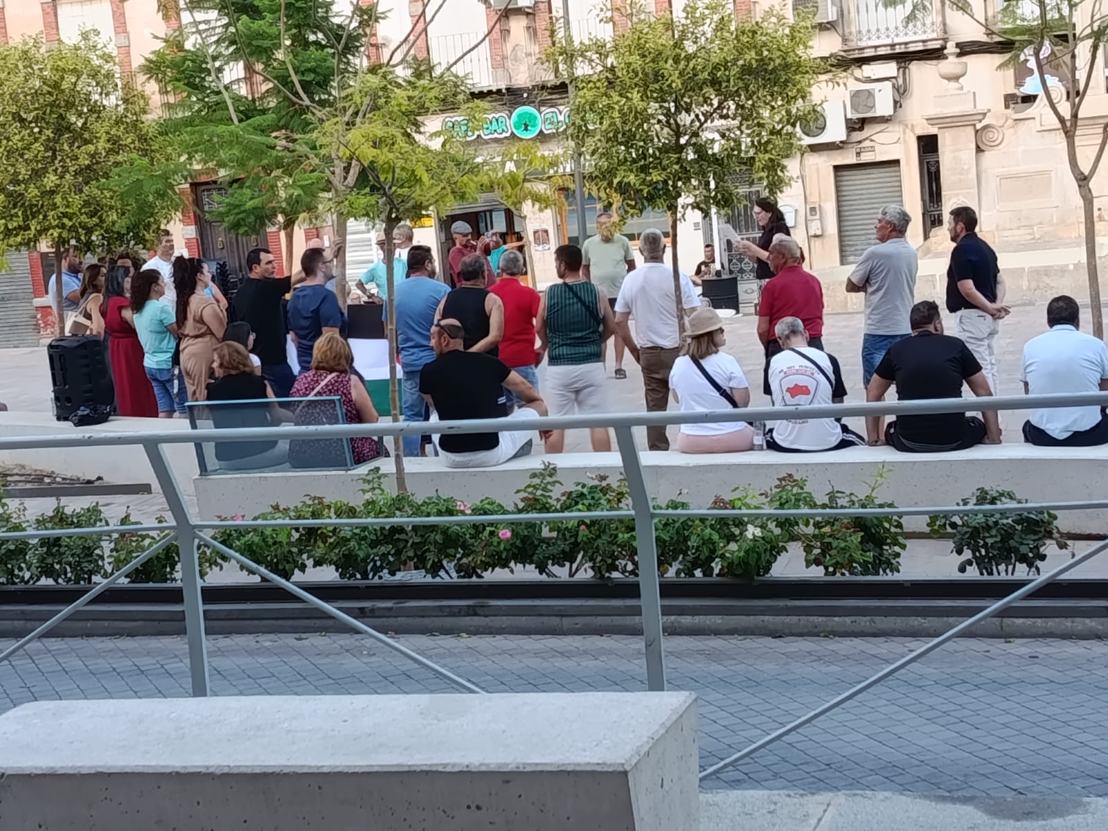 Momento de la concentración en apoyo al pueblo Palestino el pasado 6 de agosto, en la Plaza de España de Jódar