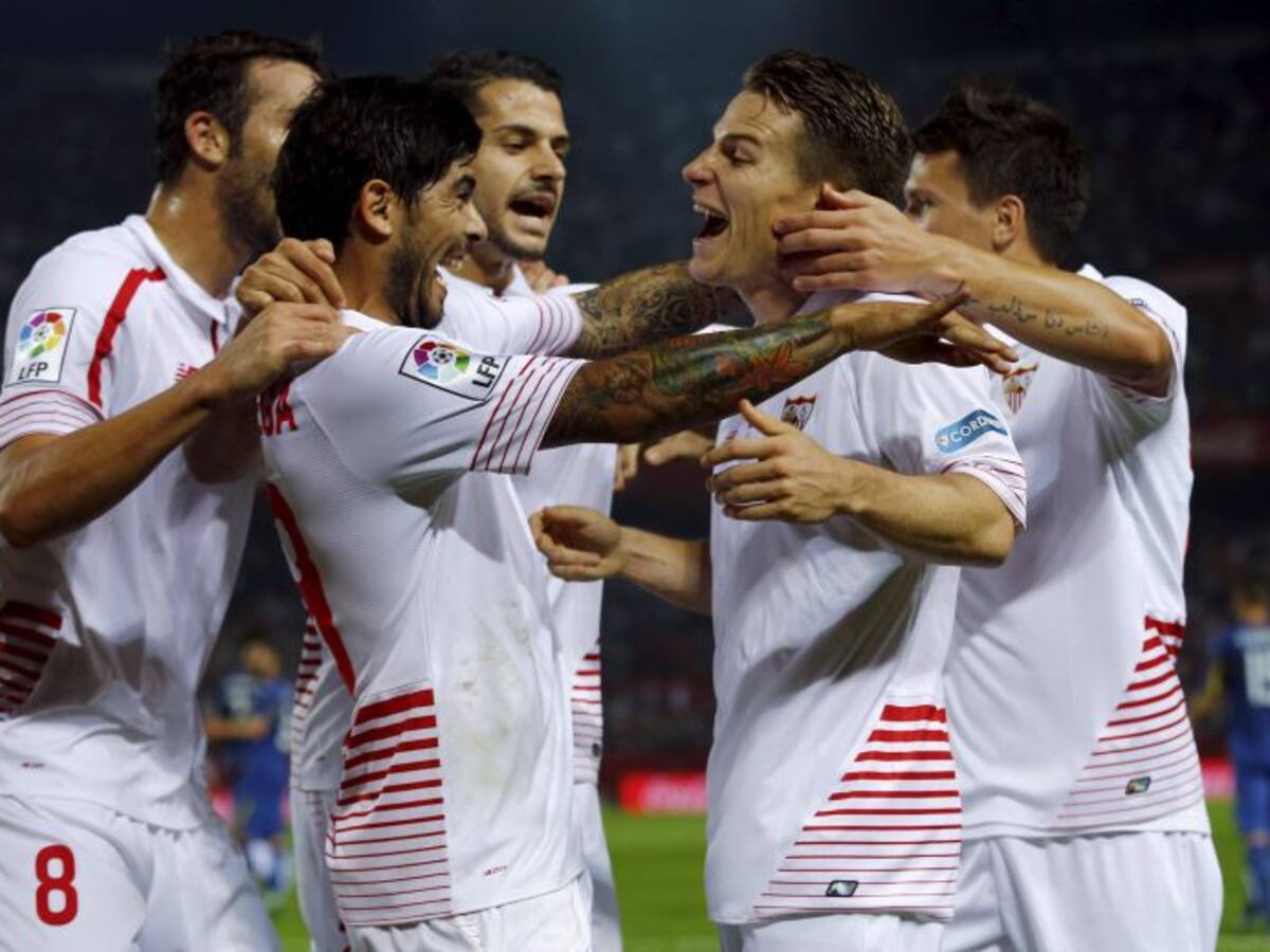 El Sevilla se exhibe en casa