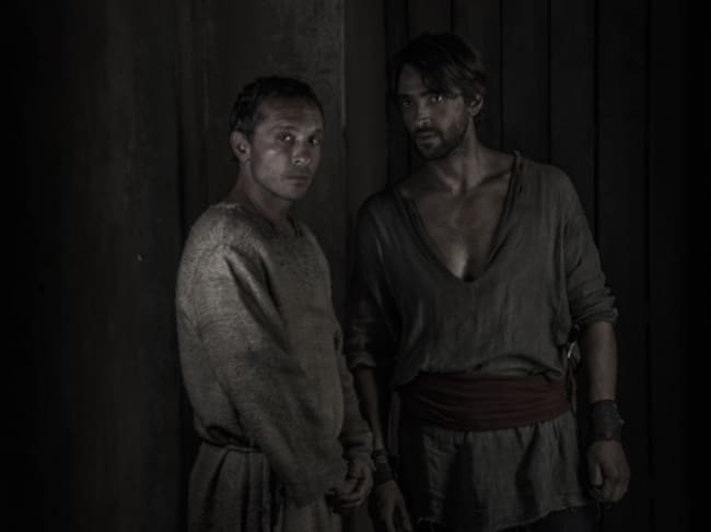Pablo Derqui y Aitor Luna en 'La Catedral del Mar'