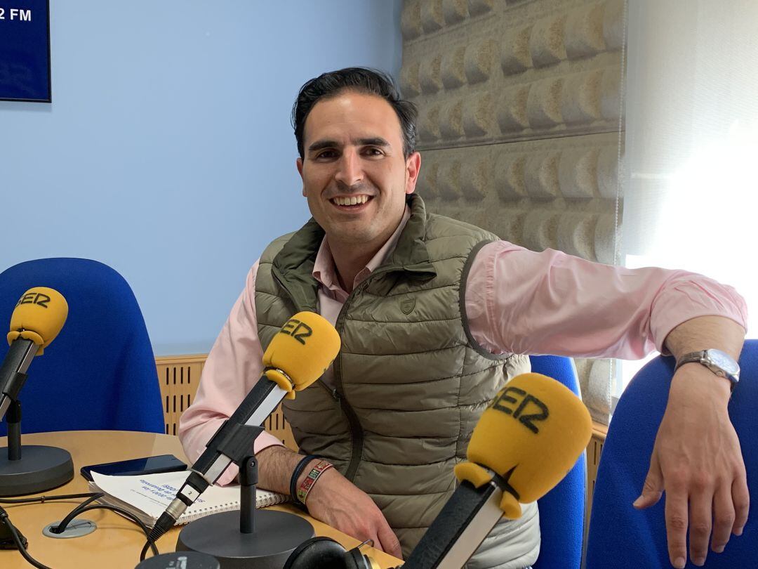 Guzmán Gomez inicia la ronda de contactos para formar gobierno