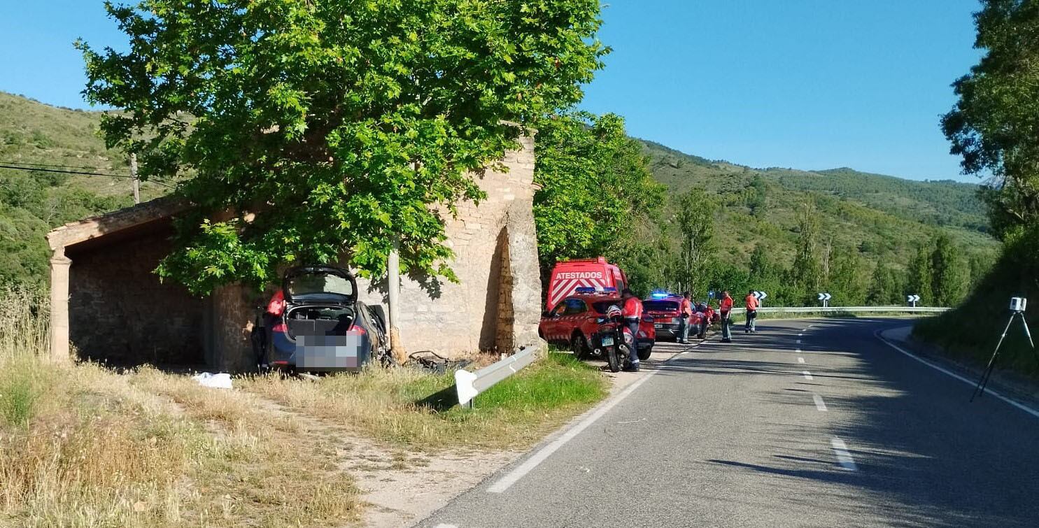 Fallece un hombre de 43 años tras sufrir una salida de vía en Armañanzas