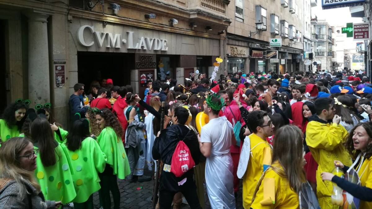 Farmacia llena de color el sábado salmantino