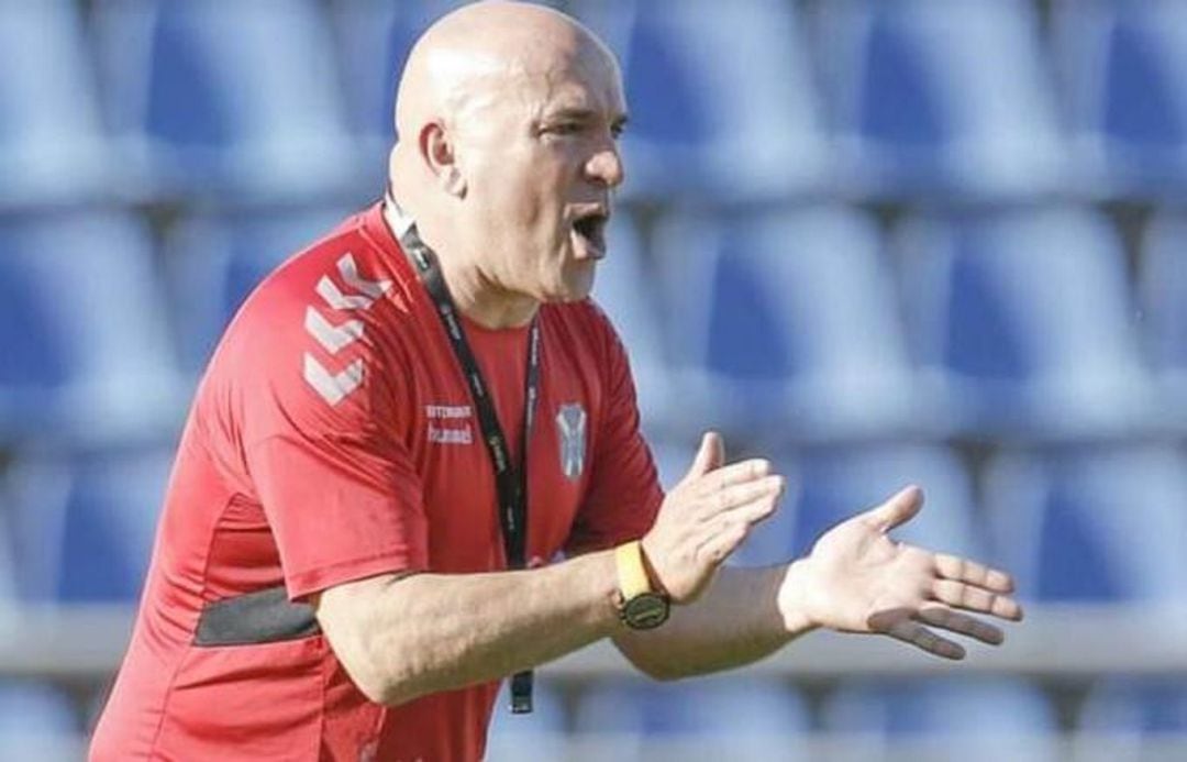 El técnico gallego en su etapa al frente del CD Tenerife