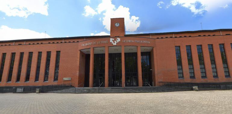 Registros de la Guardia Civil en el Campus de Álava en Vitoria