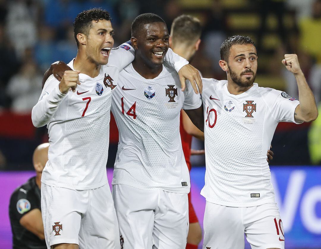 Crsitiano, Carvalho y Bernardo celebran el 1-0