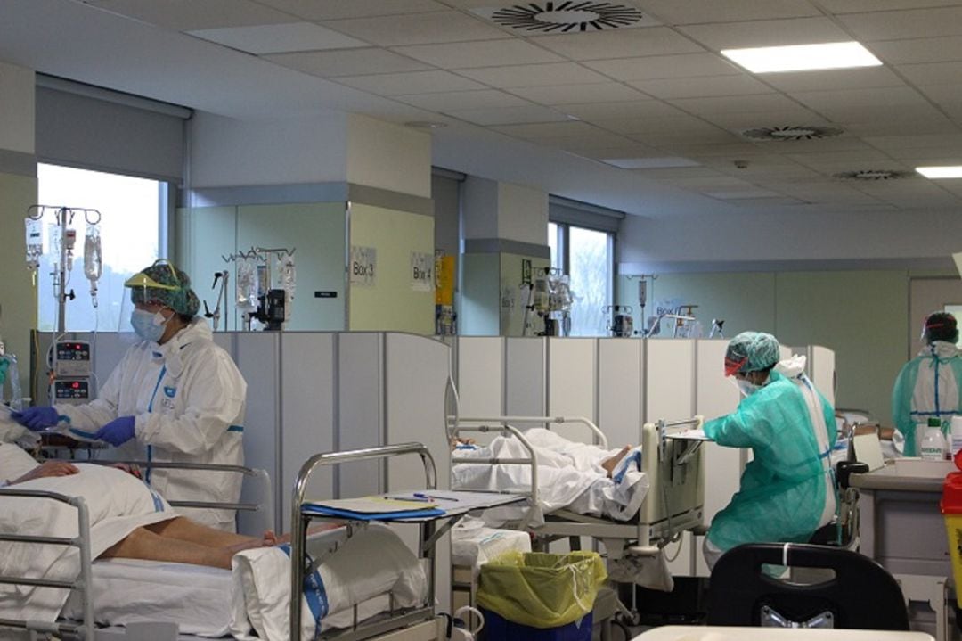 Salut està augmentant els espais destinats a atendre malalts de coronavirus.