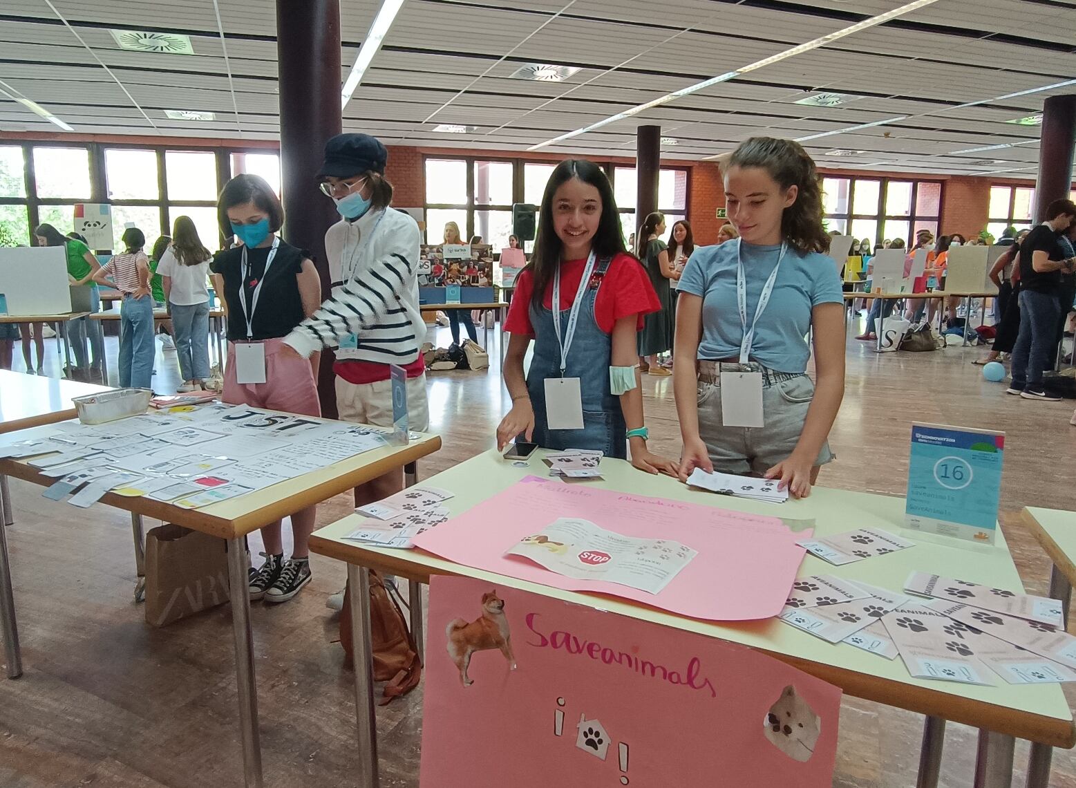 El evento quiere alentar a las estudiantes para elegir carreras científicas