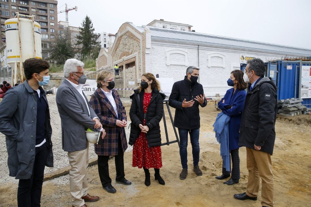 Visita a las obras de urbanización.