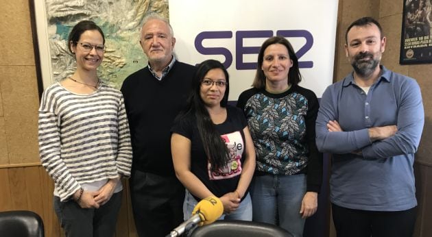 Diana Amari, Pedro Roca, Kerrly Lara, Ana Cano e Ignacio Benito en el estudio de SER Cuenca.