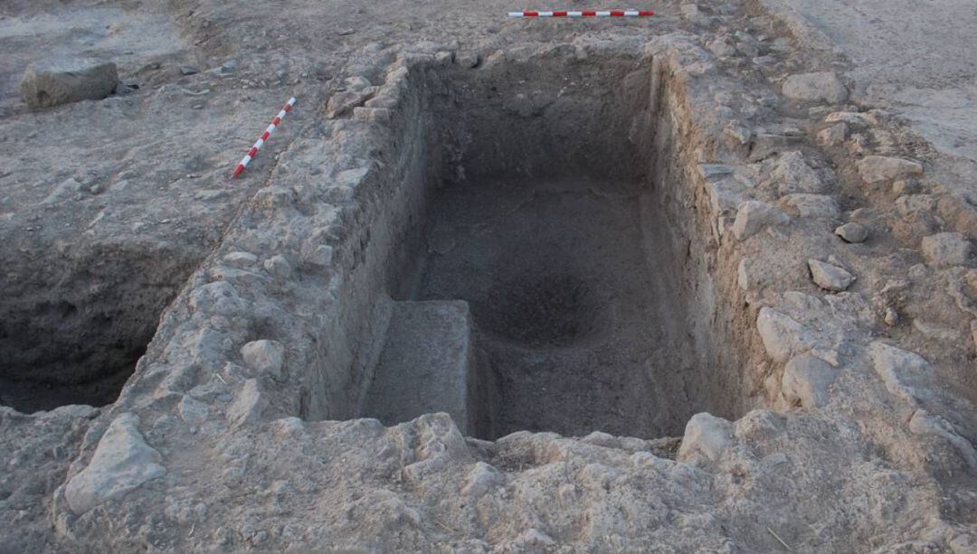 Imagen de uno de los descubrimientos de la villa romana en El Peral de Valdepeñas (Ciudad Real), durante la construcción de la nueva rotonda