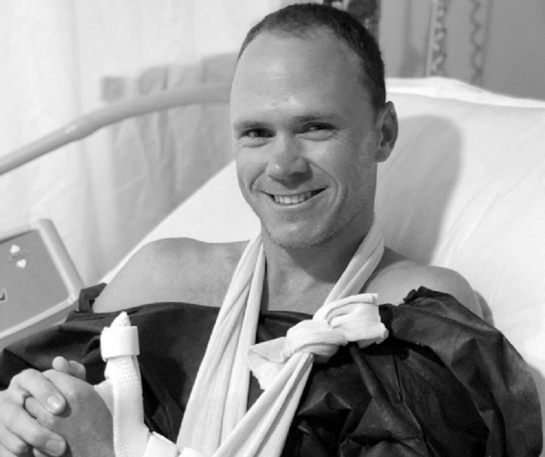 Chris Froome tras ser operado.