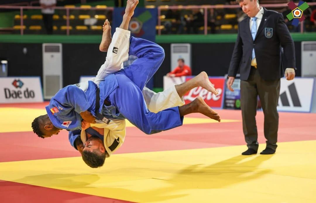 Mousa Macalou durante la competición en Roma