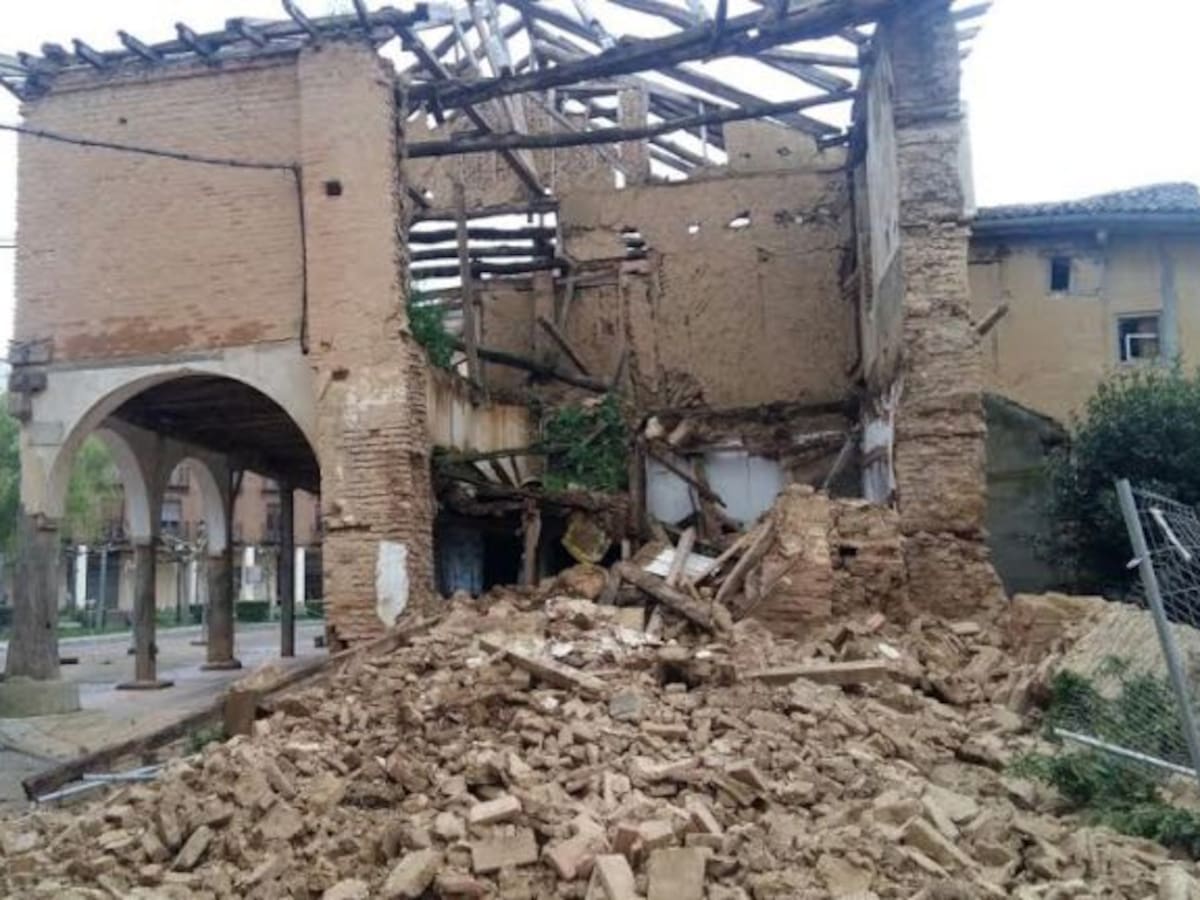 Villalón plantea la expropiación para evitar el derrumbe completo del antiguo Hospital