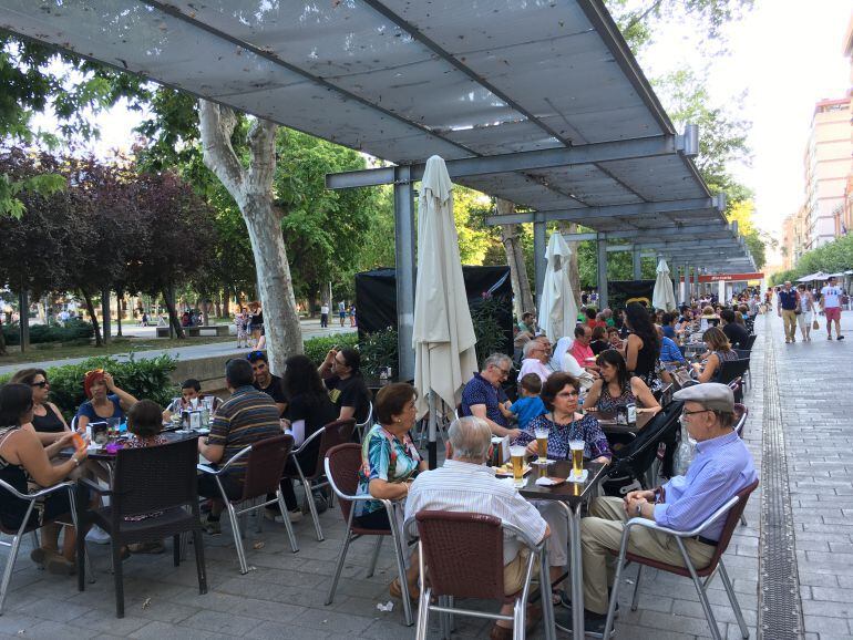 Una de las terrazas de la capital palentina