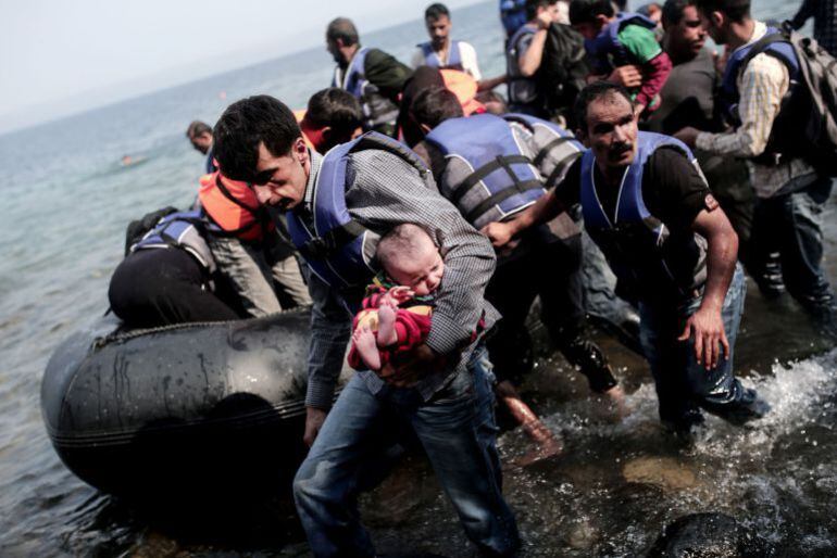 Refugiados tratan de llegar a la Unión Europea