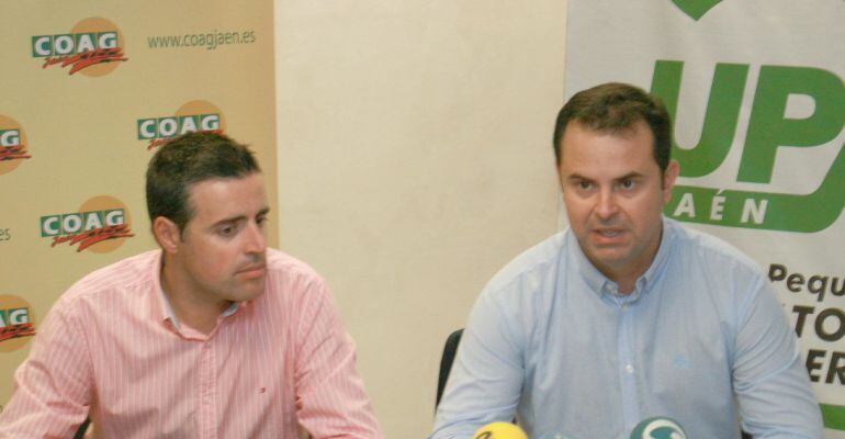 Cristobal Cano y Juan Luis Ávila en rueda de prensa.