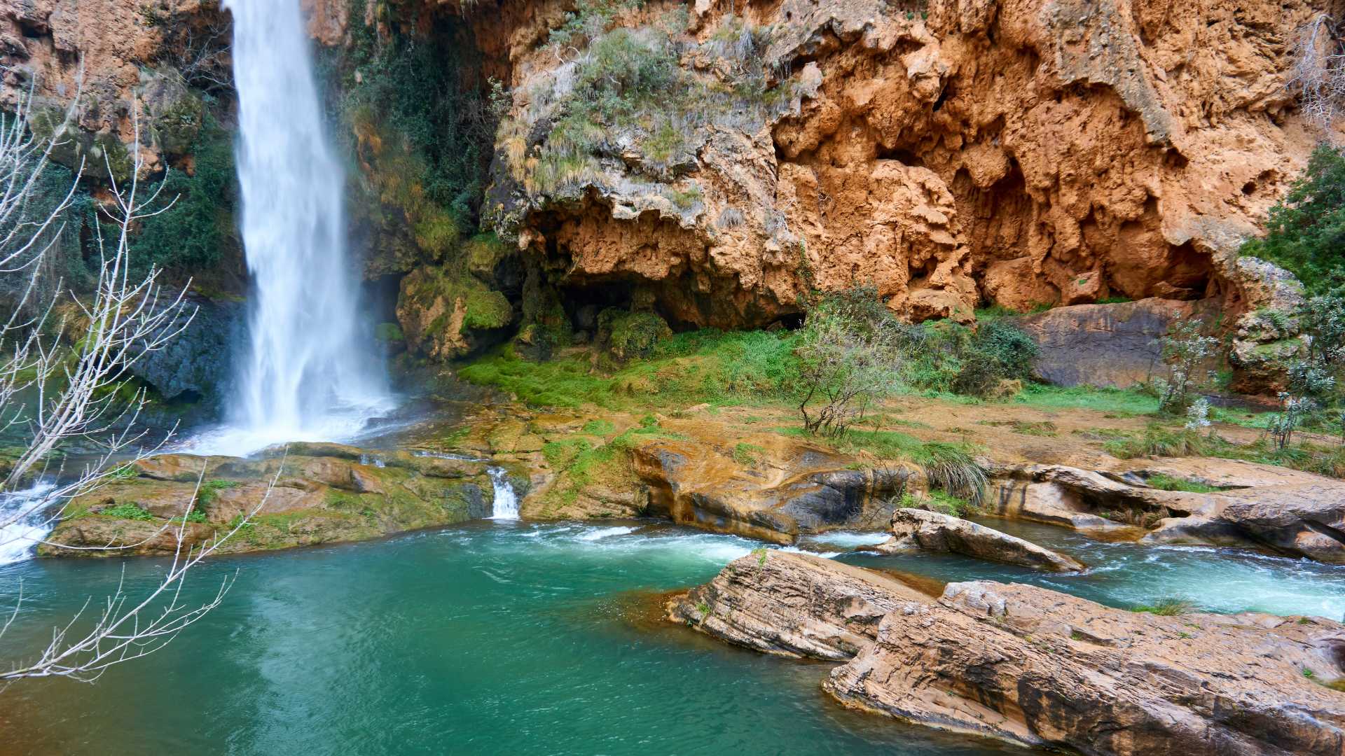 Salto de La Novia en_Navajas, Alt Palància (Castelló)