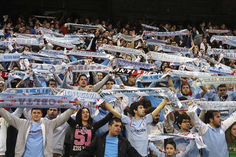 Aficionados del Celta de Vigo durante un partido.