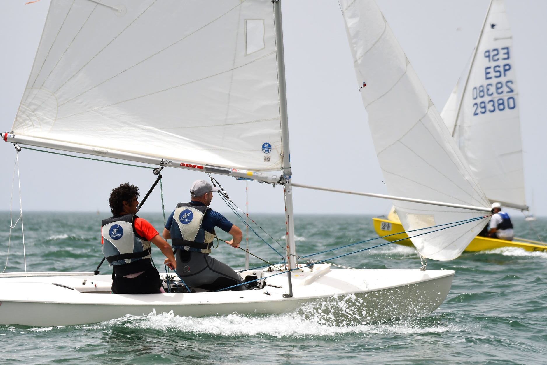 Juan Castañeda y Pablo Alcina durante la regata