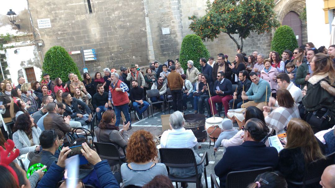 Zambomba en el centro de Jerez