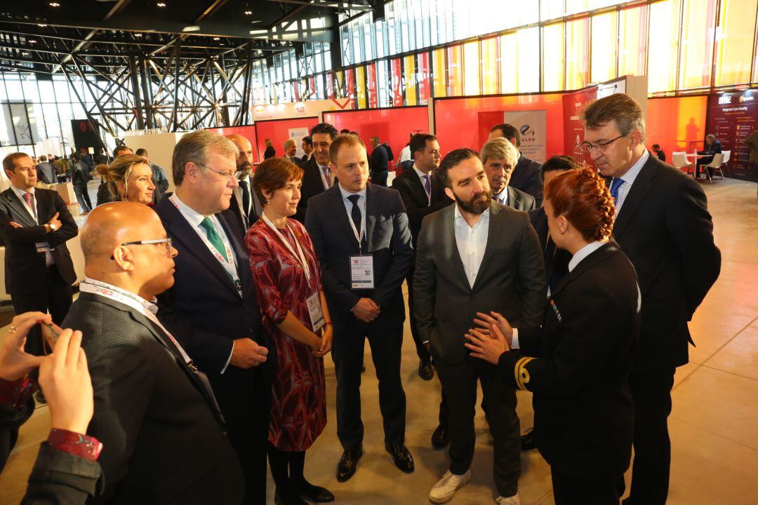 Las distintas administraciones acuden a la inauguración del XII ENISE en el Palacio de Exposiciones