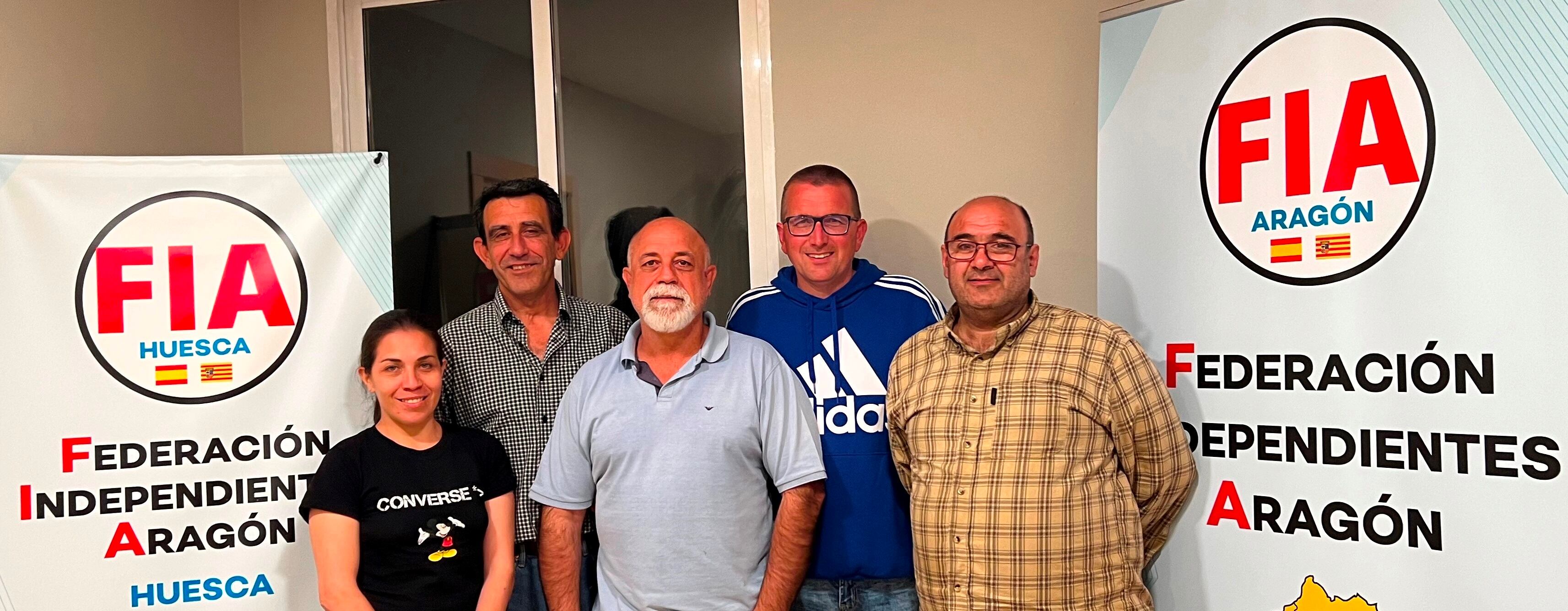 Presentación de Carlos Alcoba (en el centro de la foto)