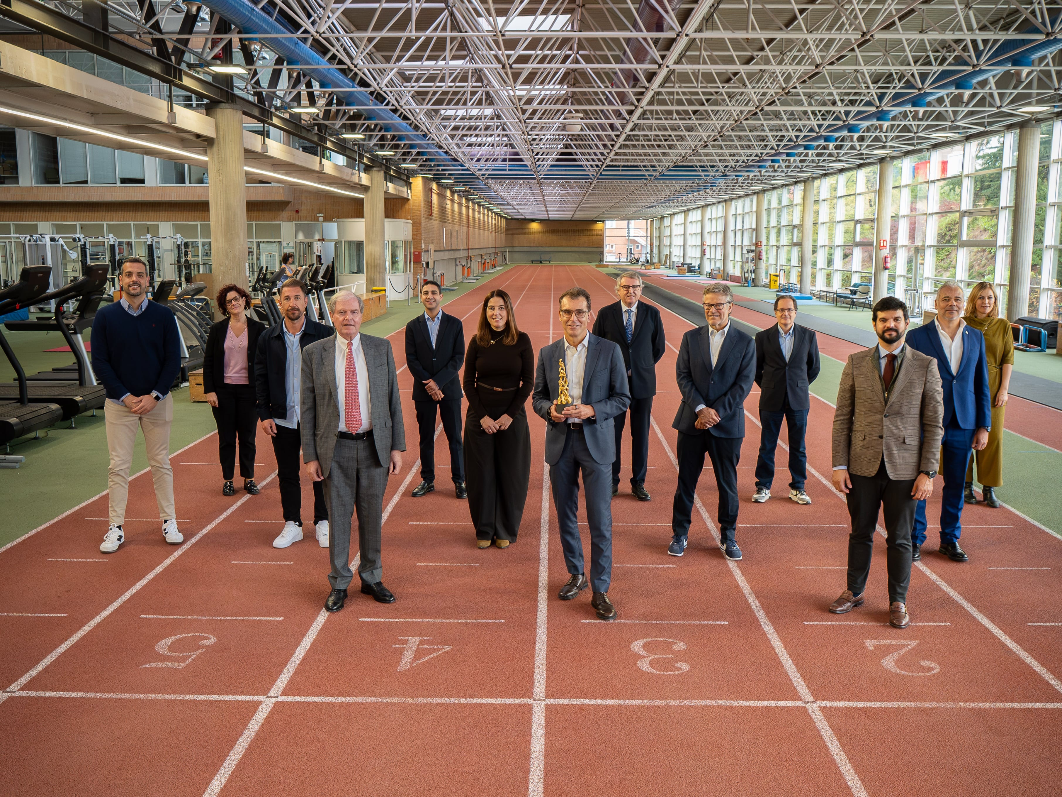 Foto de familia del Comité de Honor y Valores del Galardón Princesa de Girona. (Fundación Princesa de Girona).