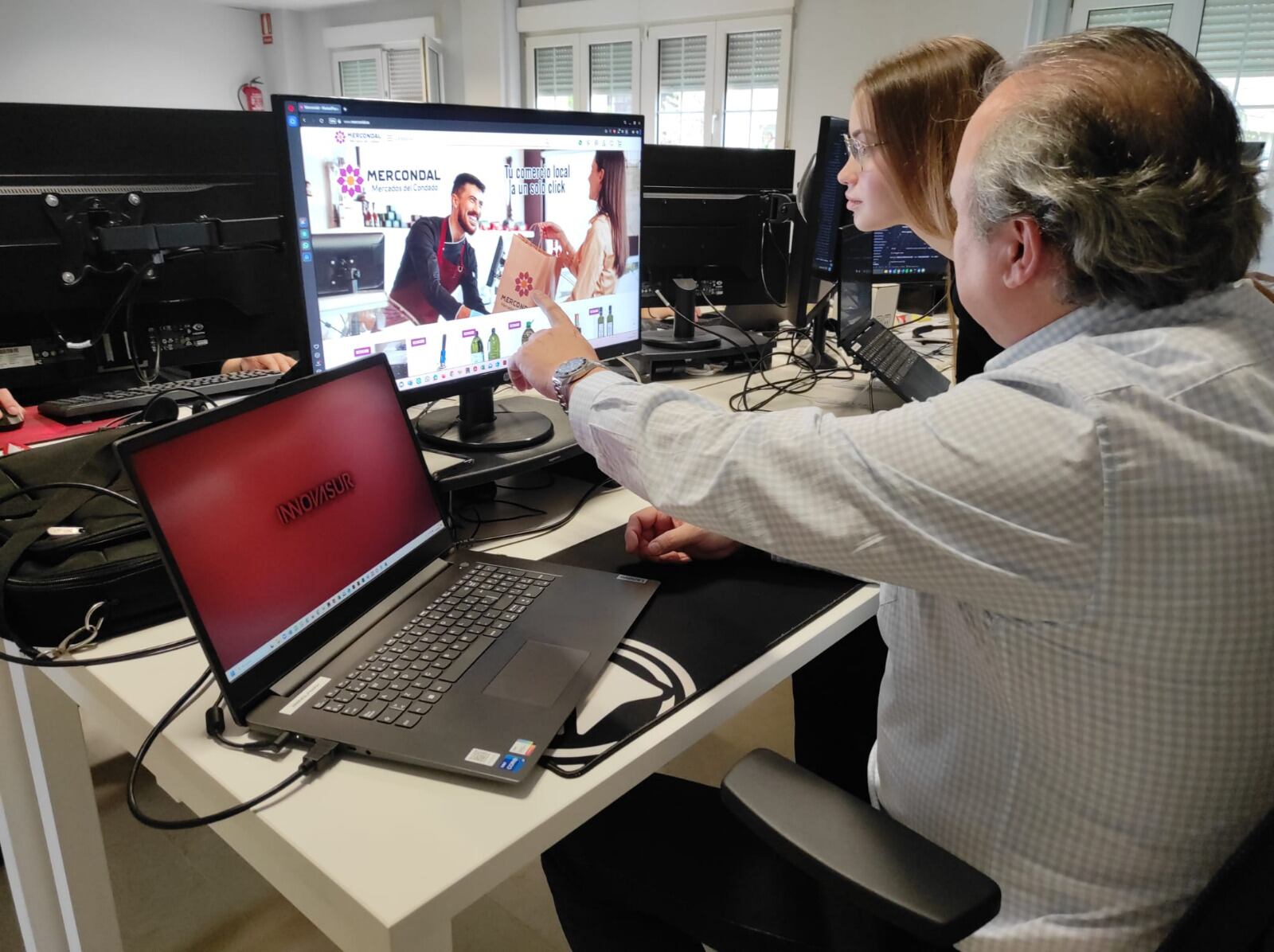 Innovasur adquiere la empresa Urbecom.