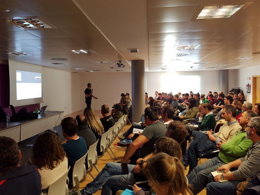 La presentación tuvo lugar en el Centro Cultural Caja de Burgos