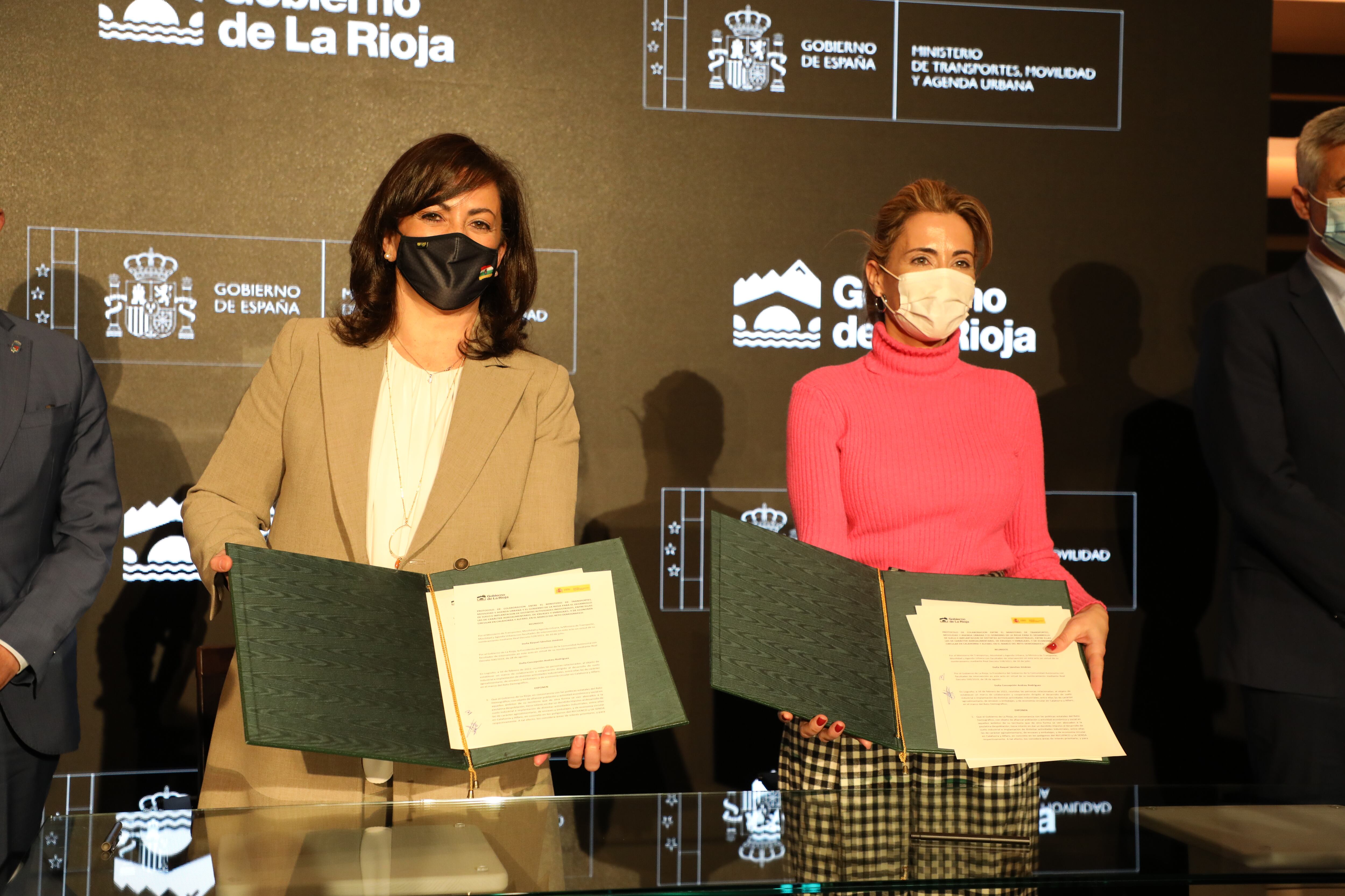 Firma del protocolo para el impulso al desarrollo industrial en Alfaro y Calahorra