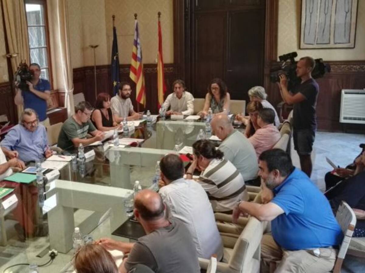 Govern y sindicatos acuerdan recuperar los derechos perdidos antes de 2019