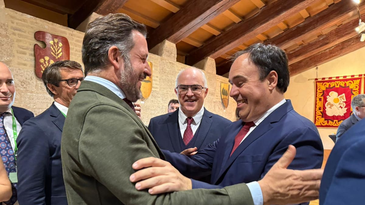 Pérez Llorca visita mañana Elche para firmar el convenio del TRAM