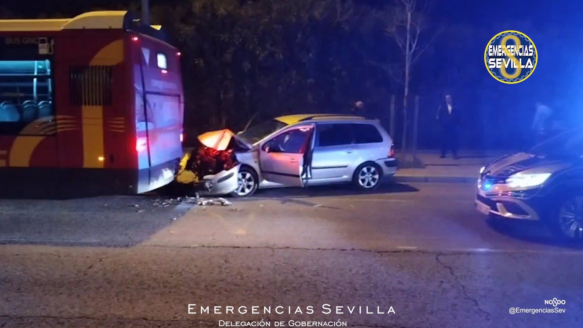 22/01/2023 Accidente entre un vehíchulo y un autobús en Sevilla
SOCIEDAD 
EMERGENCIAS SEVILLA
