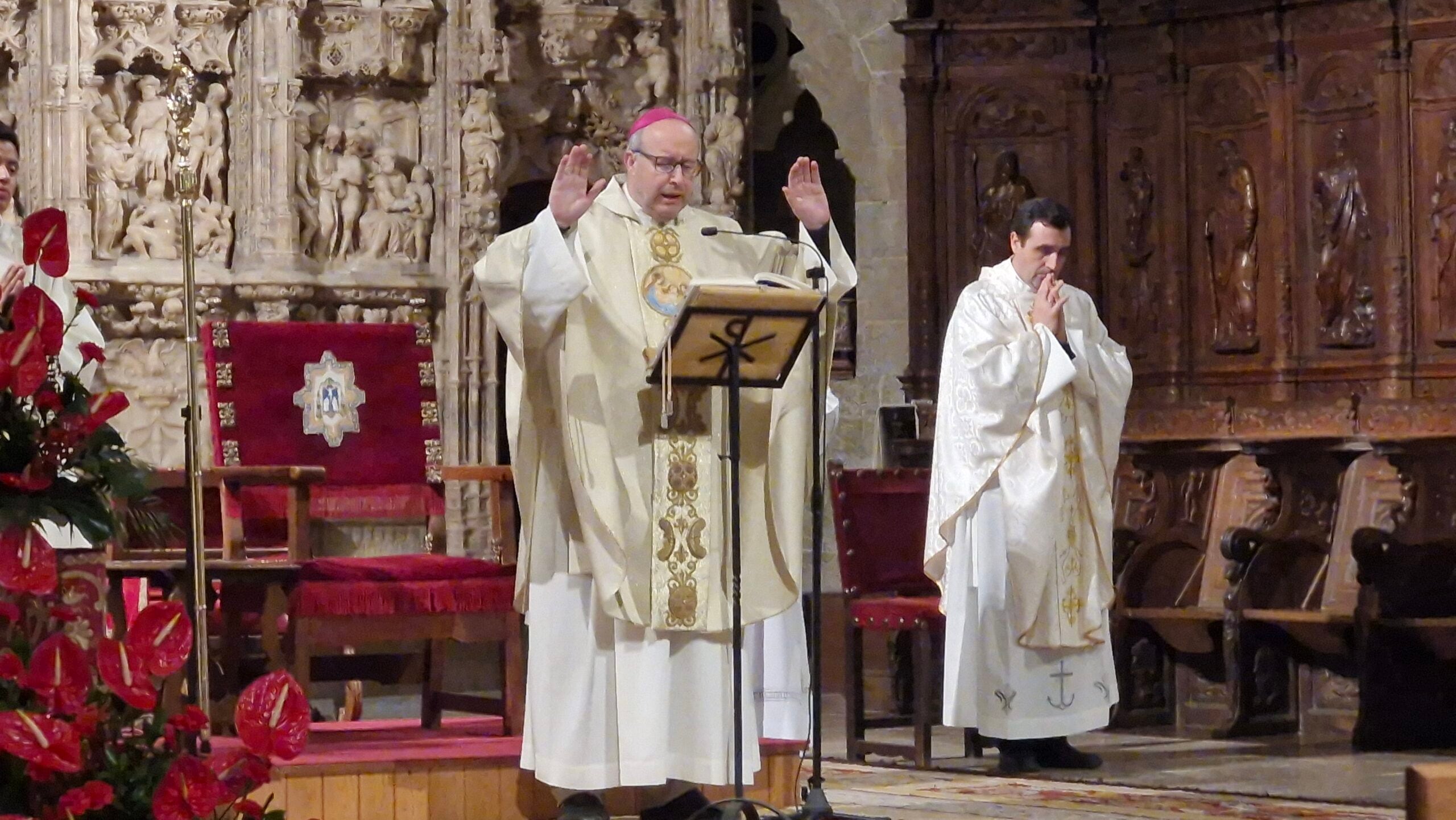 José Antonio Satué, obispo de Málaga, en la Catedral de Huesca