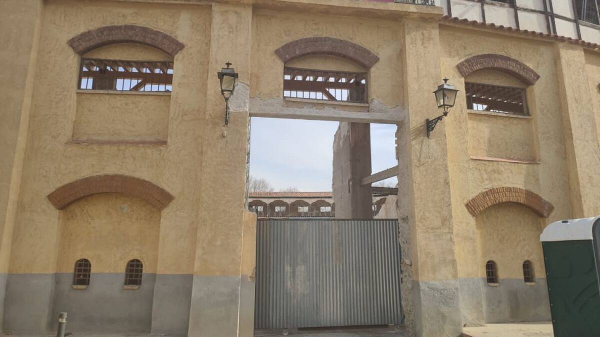 Las obras de la plaza de toros de Lorca van a buen ritmo