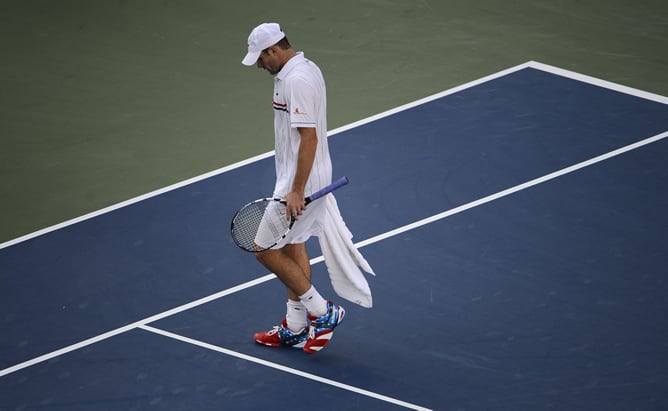 El tenista estadounidense Andy Roddick se enfrenta al argentino Juan Martín del Potro