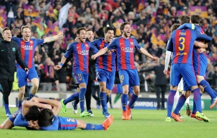 El Barcelona celebra la épica remontada