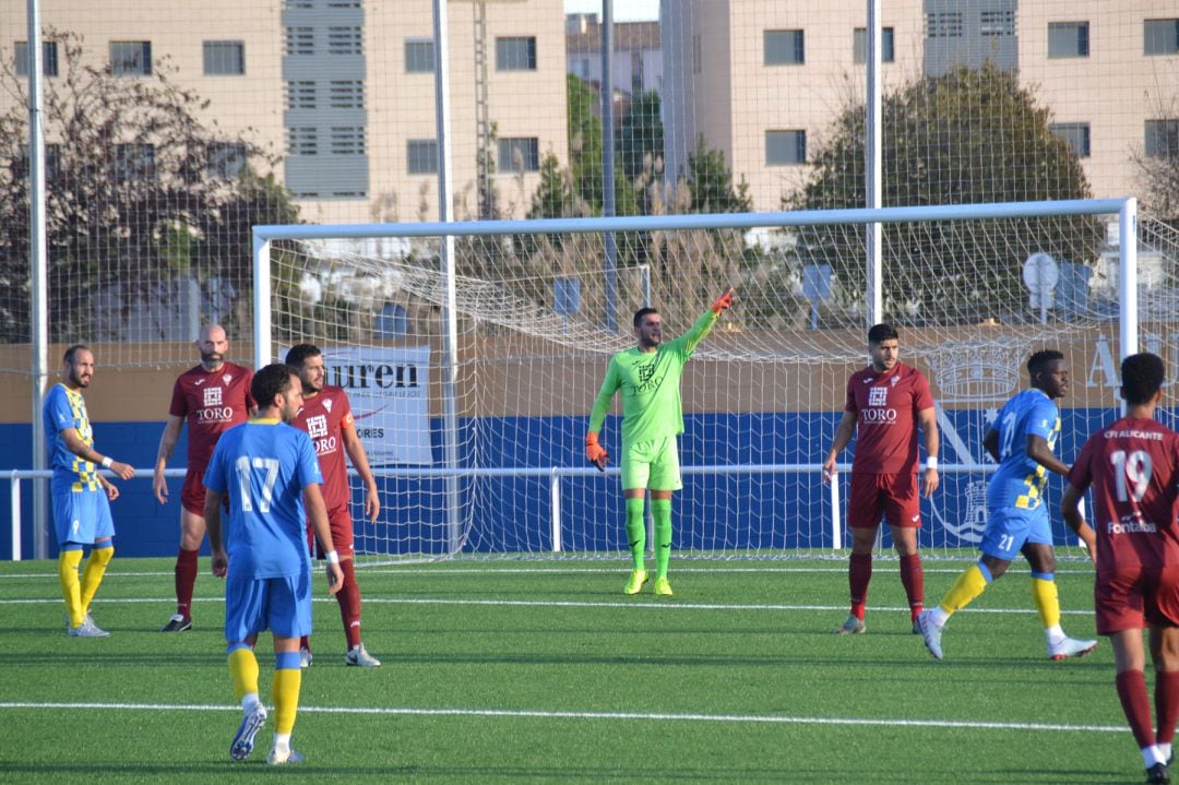 Imagen del partido Dénia-Alicante.