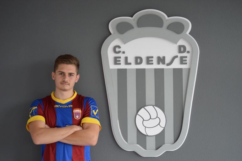 Jose Castillejo se aleja del Eldense y se acerca al Castellón