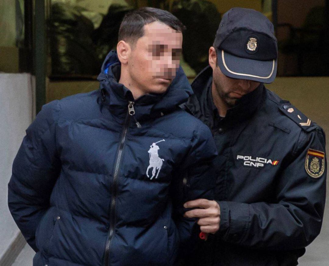 El juzgado ordena una comisión rogatoria a EEUU para que las jóvenes que denunciaron ser violadas por tres afganos ratifiquen su denuncia