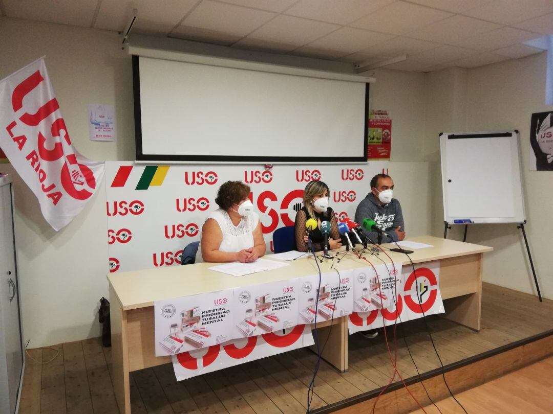 Los responsables sindicales de USO en Palacios Alimentación, en la rueda de prensa.