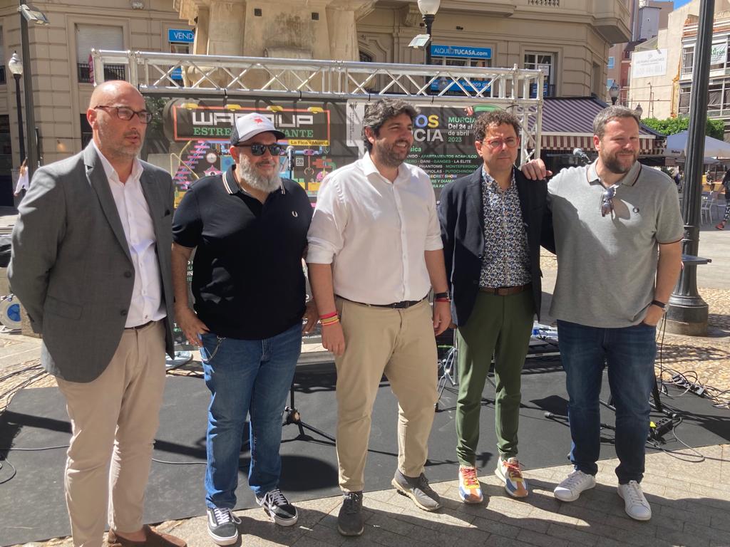 El presidente regional ha presentado este miércoles los detalles del Warm Up en la plaza de Santa Catalina de Murcia