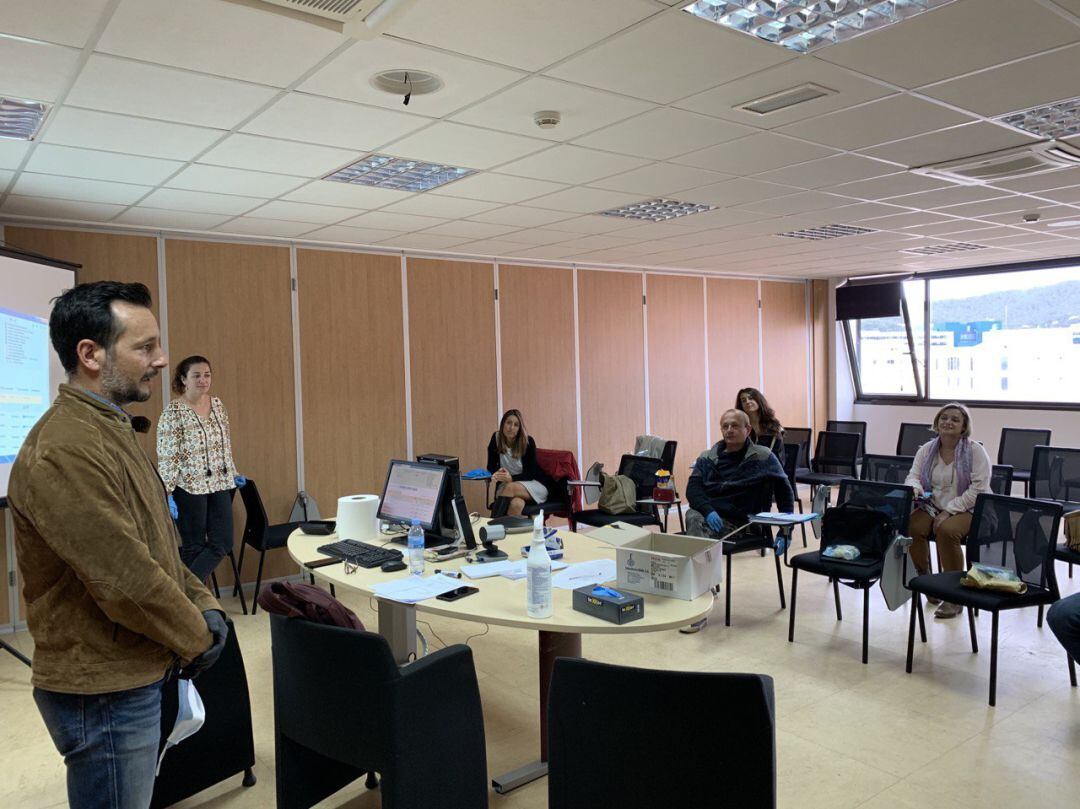 Seis trabajadores más en el departamento de Servicios Sociales