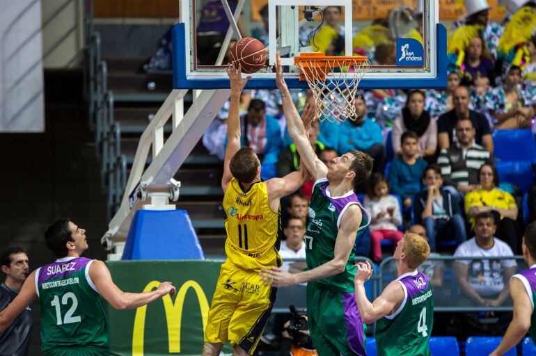 Acción del encuentro entre tinerfeños y malagueños