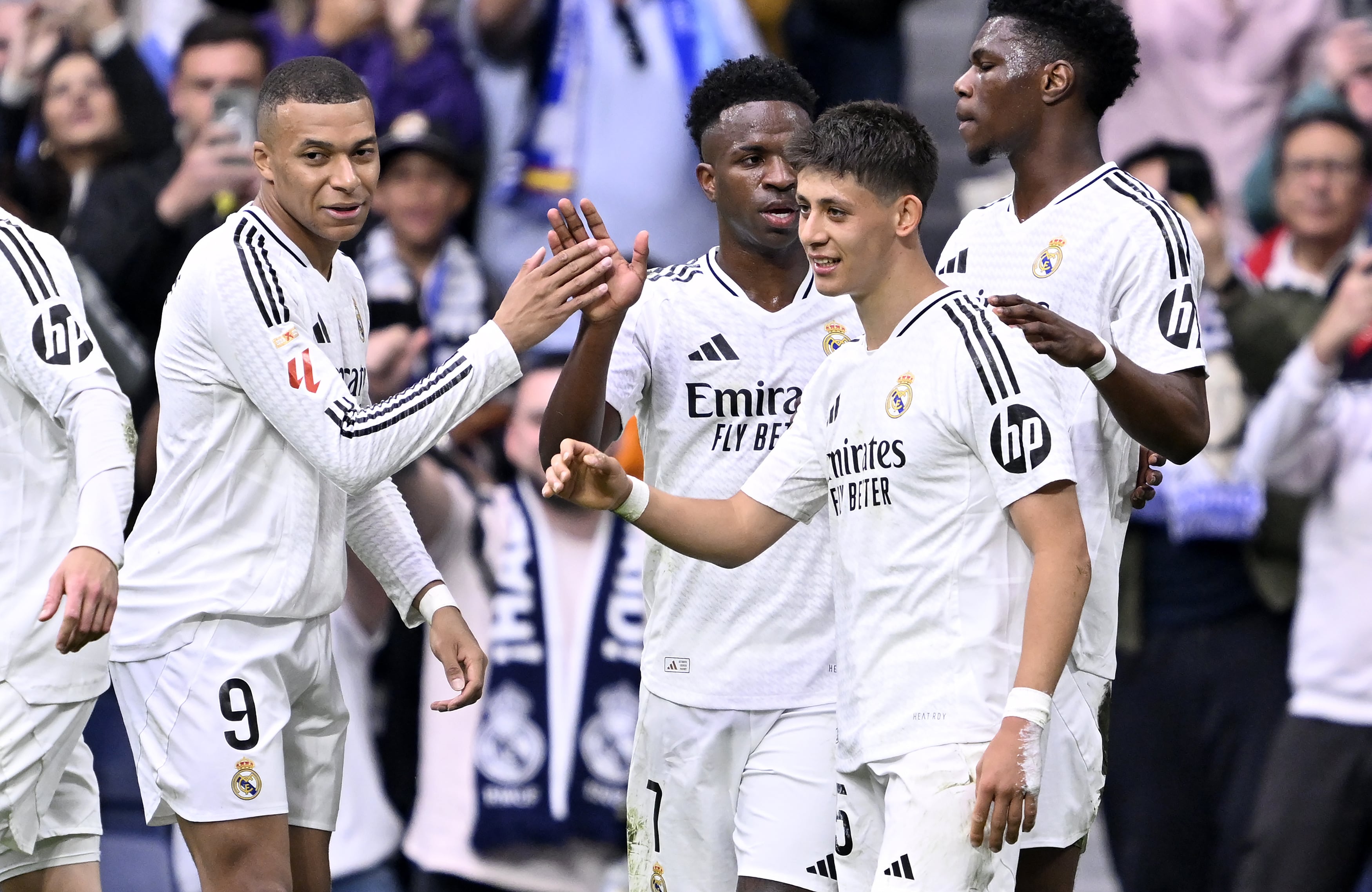 Los jugadores del Real Madrid celebran un gol ante el Celta de Vigo