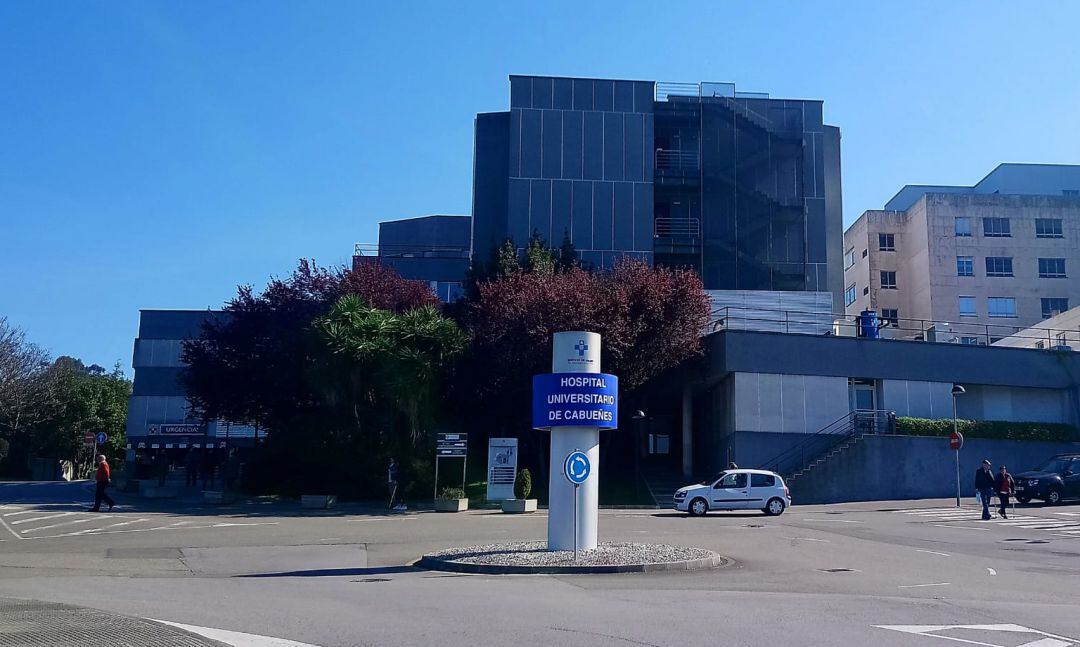 Entrada al Hospital de Cabueñes en Gijón. 