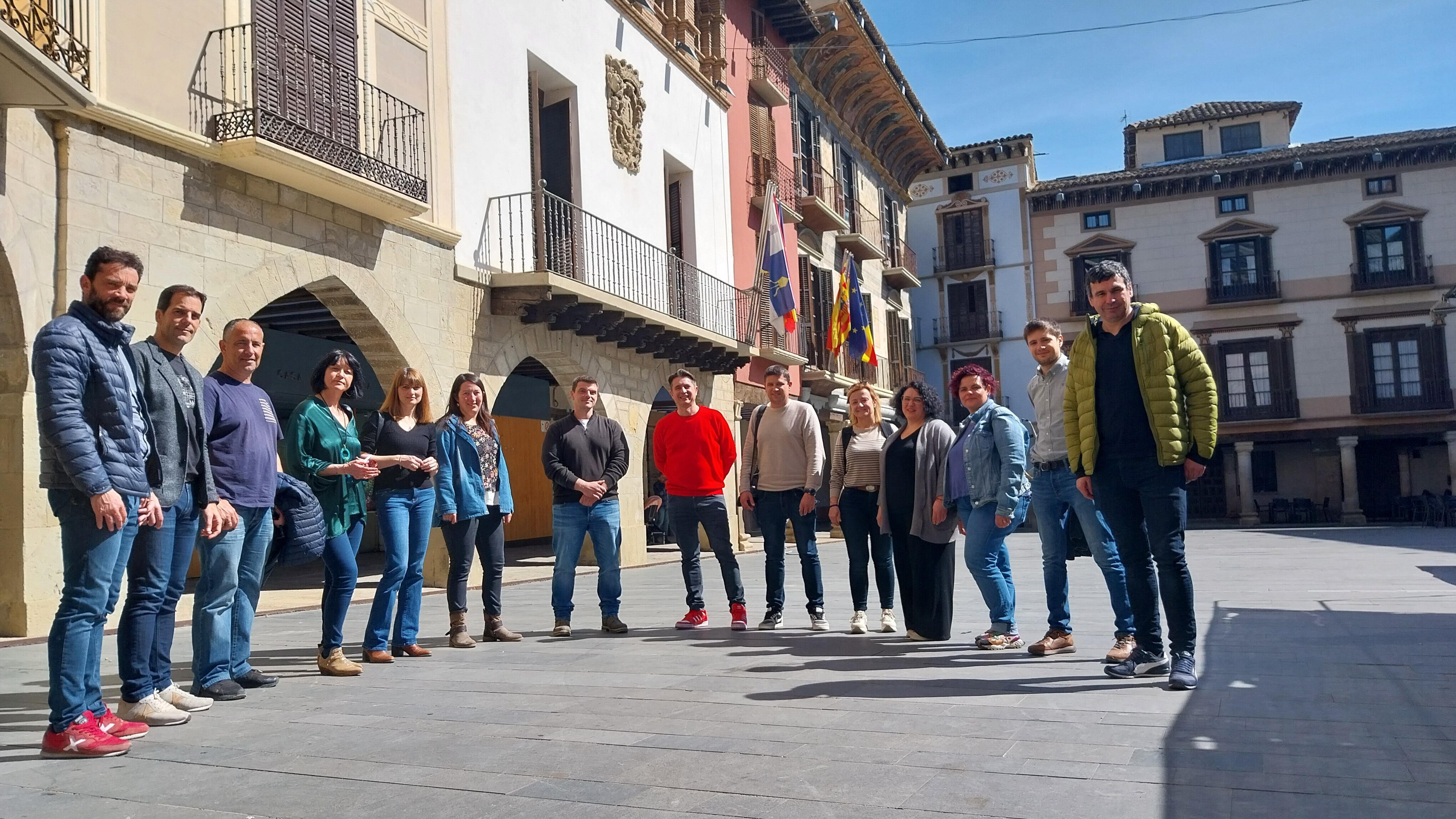 El Grupo Socialista de la DPH en Graus con Esther Cereza y Kiko Gracia