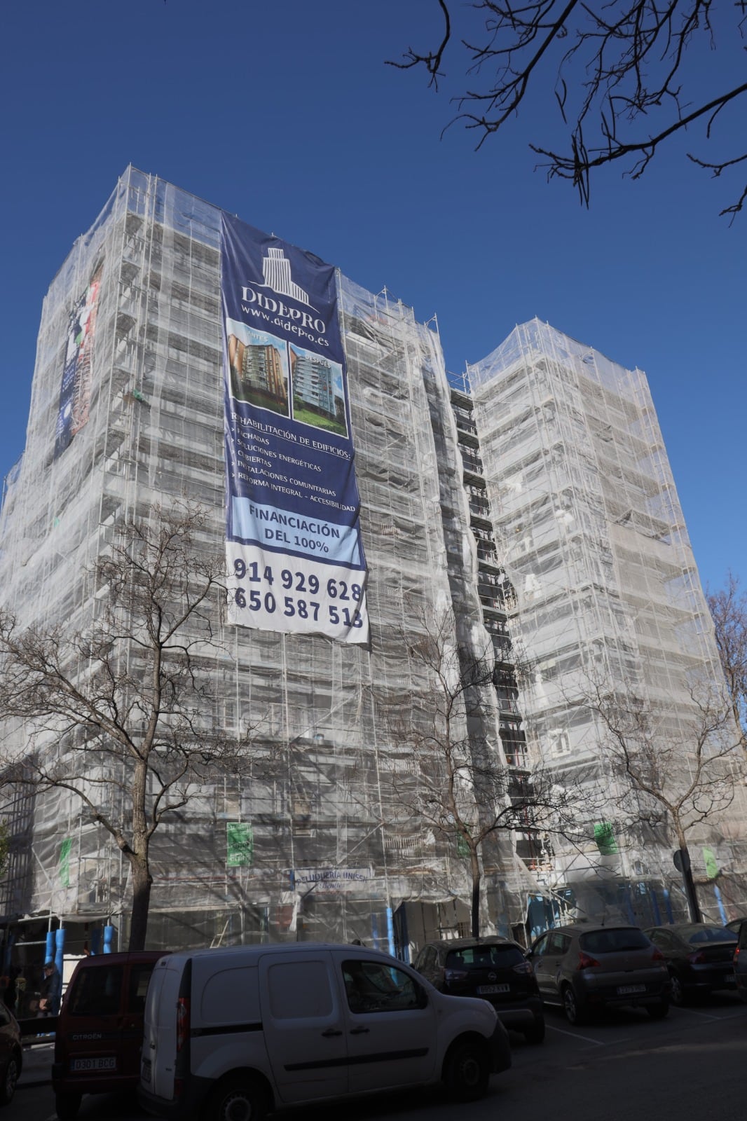 Edificio de viviendas en rehabilitación en Fuenlabrada.