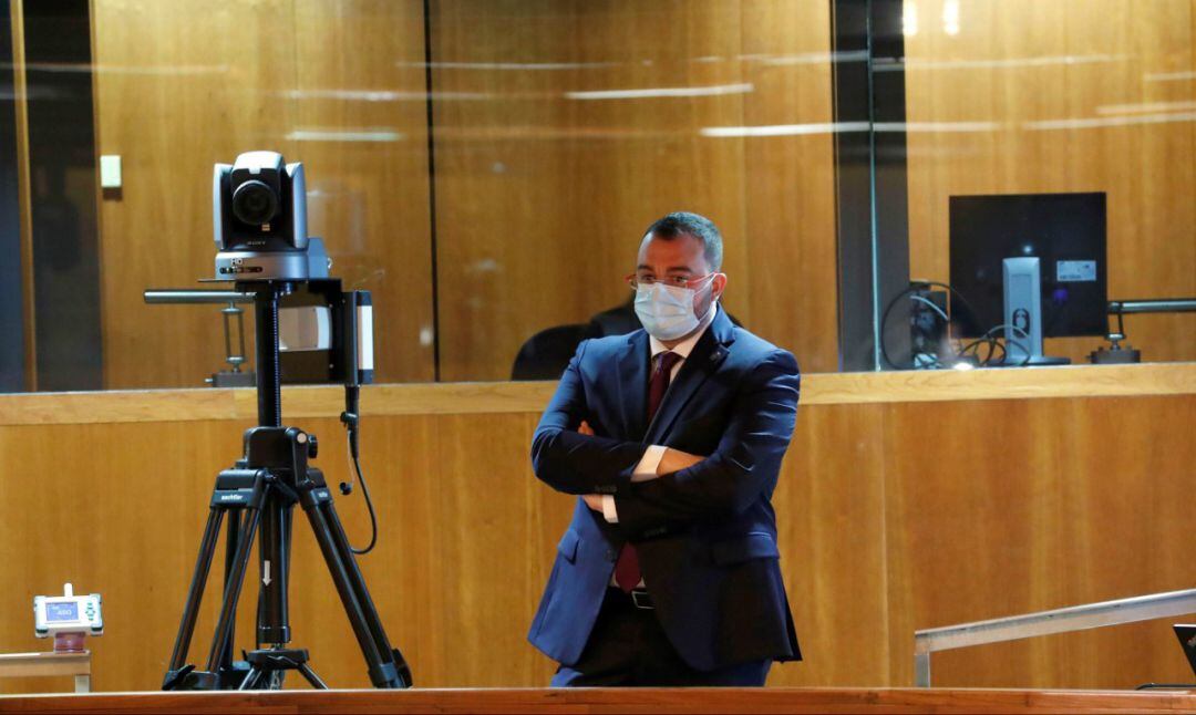 El presidente del Principado, Adrián Barbón, en la Junta.