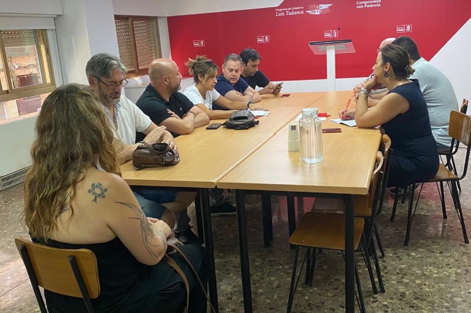Representantes del PSOE se han reunido con el Comité de Empresa de TI Fluid System
